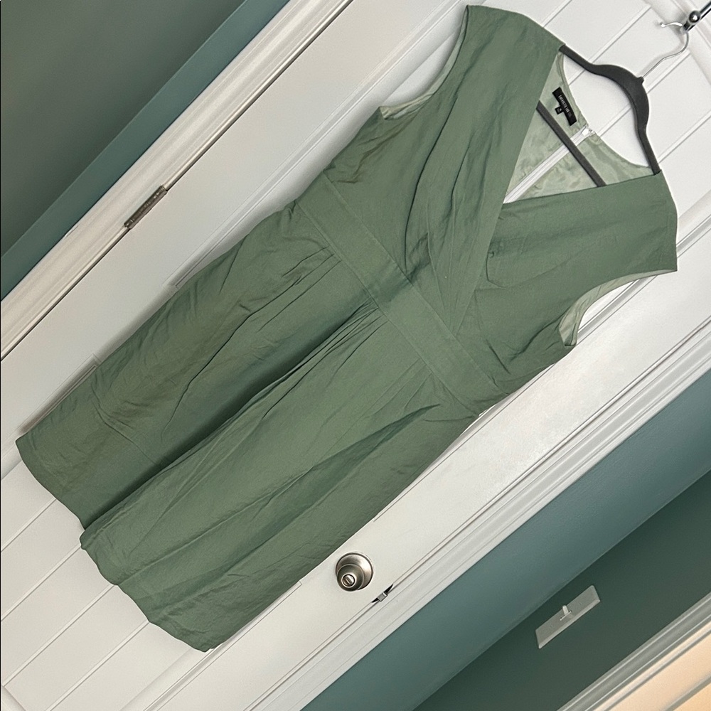 Lafayette 148 New York Light Green dress
